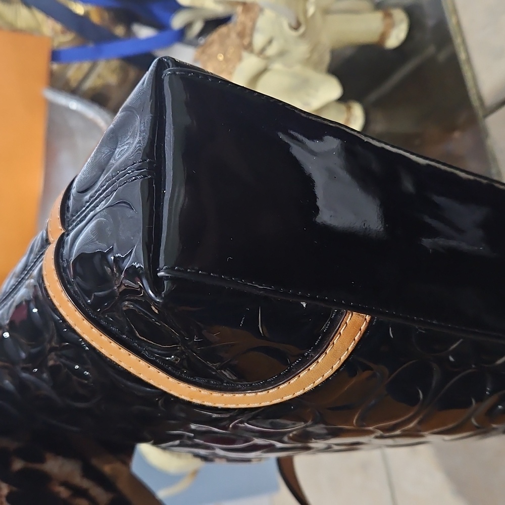 Coach Black and Tan Tote Bag - Picture 8 of 16